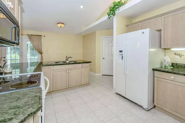 Jupiter, FL 33458,812 Summerwood DR