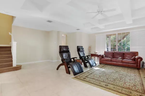 Palm Beach Gardens, FL 33410,2640 Ravella LN