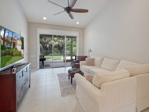 Palm Beach Gardens, FL 33410,44 Princewood LN