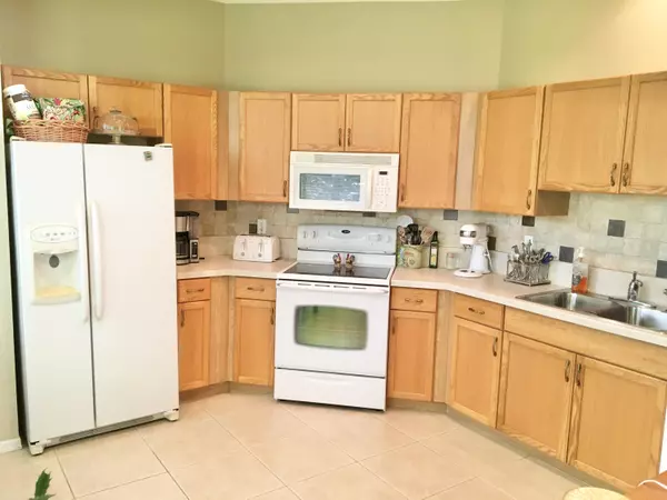 Port Saint Lucie, FL 34986,339 SW Coconut Key WAY