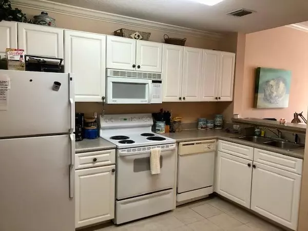 Jupiter, FL 33458,1155 Main ST 213