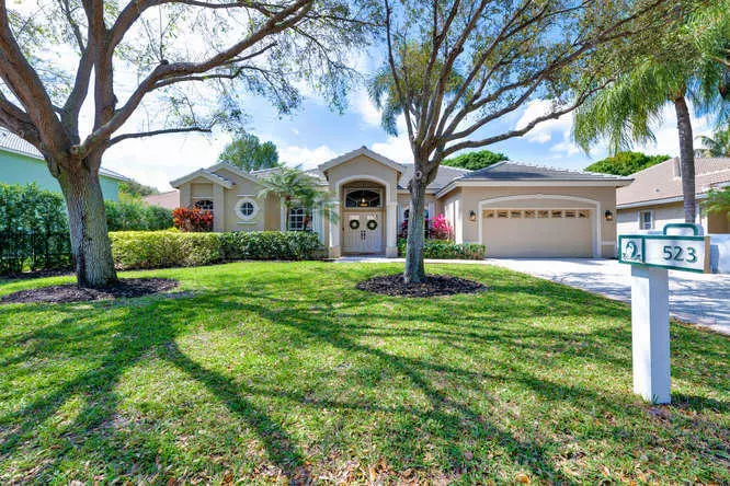 Jupiter, FL 33458,523 N Pheasant LN