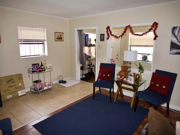 Fort Pierce, FL 34950,913 N 18th N ST