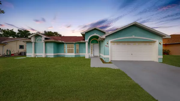 6813 NW Garbett ST, Port Saint Lucie, FL 34983