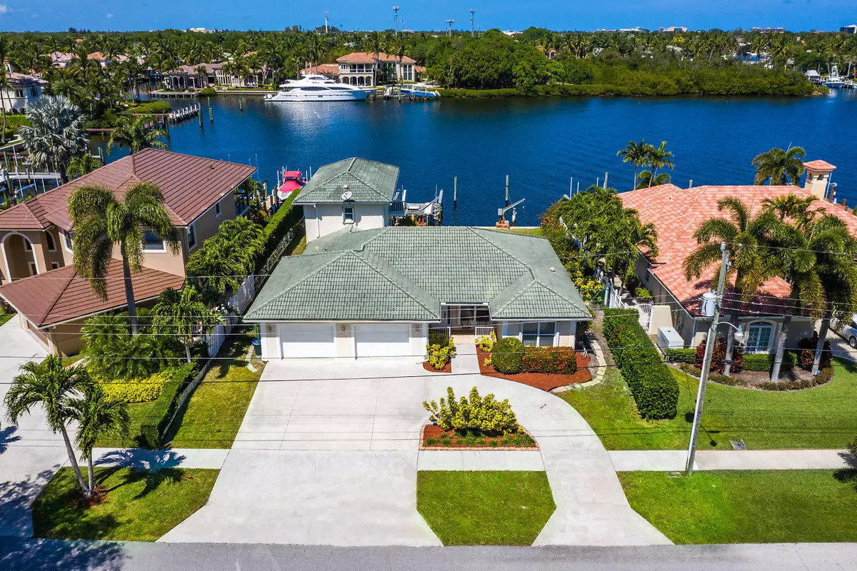 North Palm Beach, FL 33408,721 Teal WAY