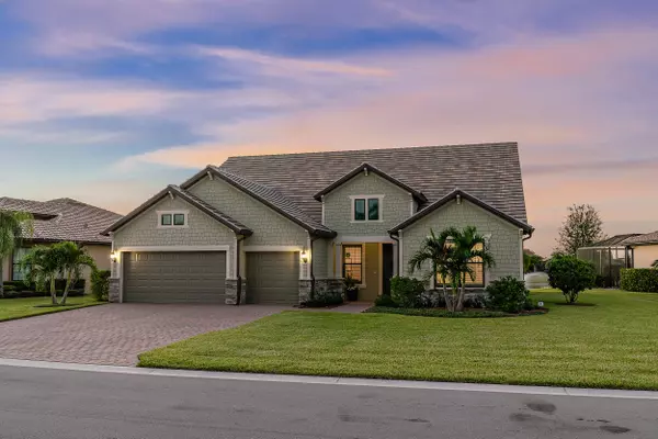 Port Saint Lucie, FL 34984,326 SE Huntington CIR