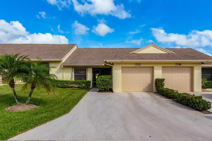 7712 SE Sugar Sands CIR, Hobe Sound, FL 33455