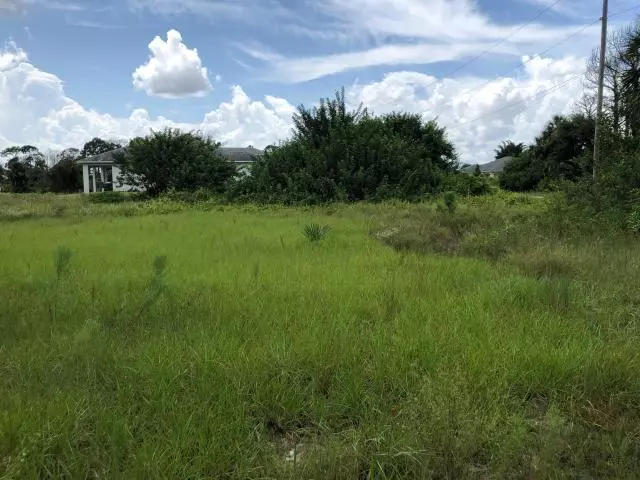 1150 E Ebert ST, Lehigh Acres, FL 33974