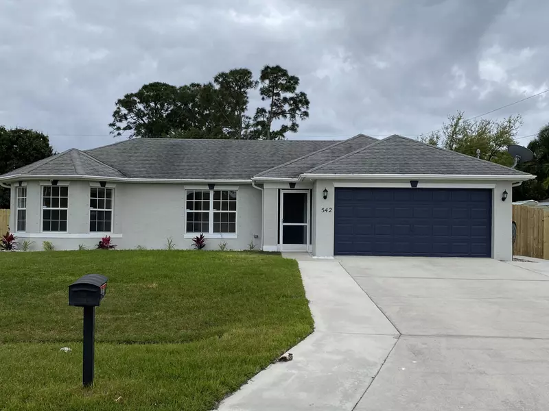 542 SE Wallace TER, Port Saint Lucie, FL 34983