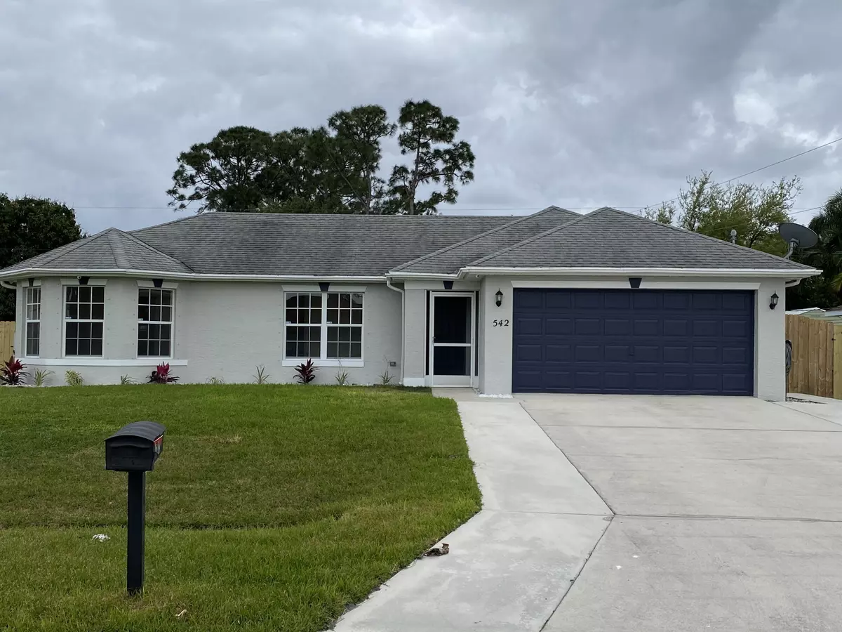 Port Saint Lucie, FL 34983,542 SE Wallace TER