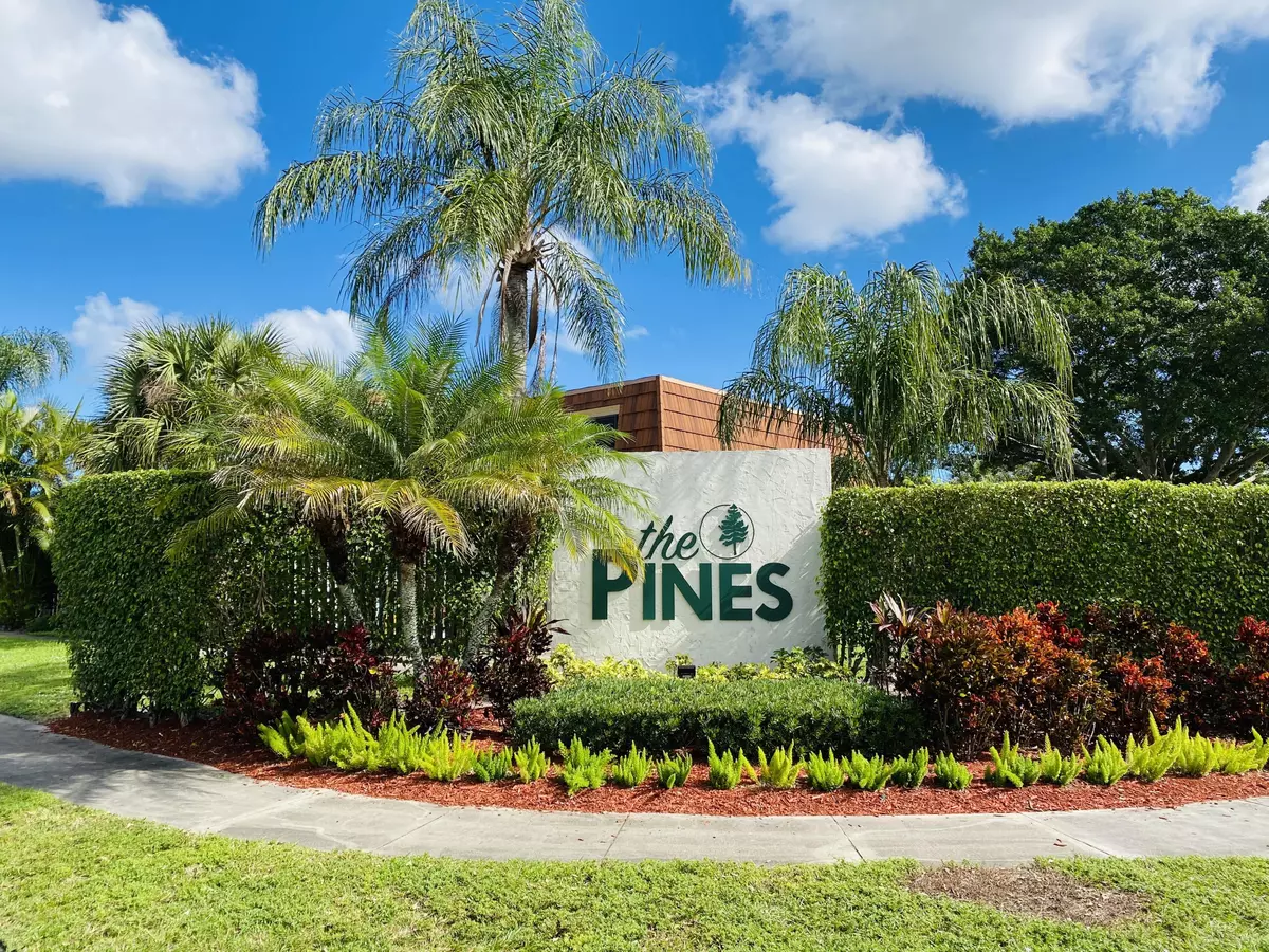 Greenacres, FL 33415,2216 White Pine CIR C