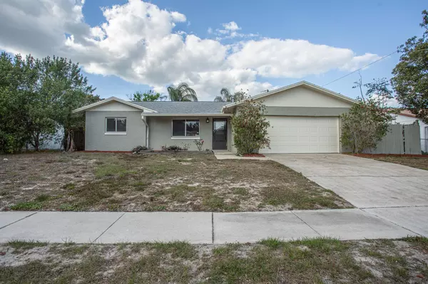 870 Cynthia DR, Titusville, FL 32780