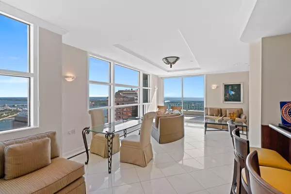 West Palm Beach, FL 33401,222 Lakeview AVE Penthouse Four