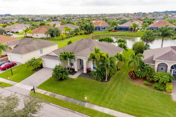 Vero Beach, FL 32968,670 SW Tangelo CIR