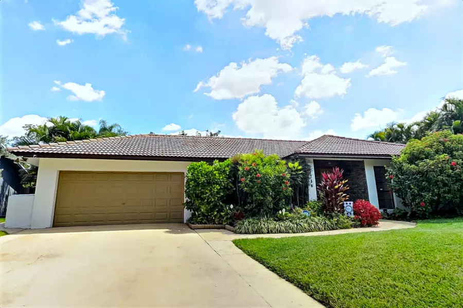 21784 Little Bear LN, Boca Raton, FL 33428