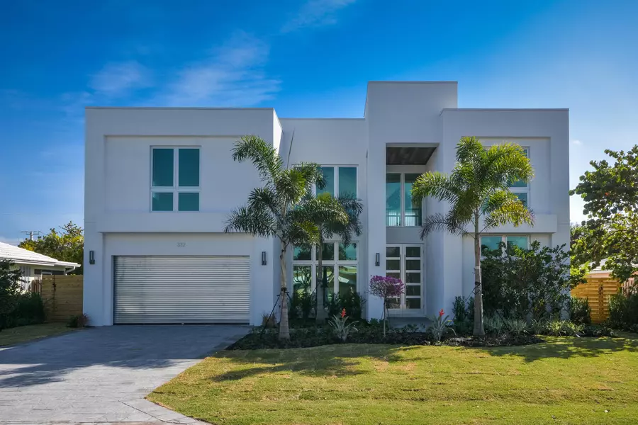 541 Silver LN, Boca Raton, FL 33432