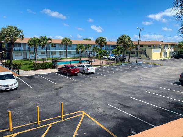 651 NW 42nd CT 201,  Deerfield Beach,  FL 33064