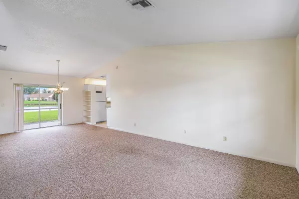 Jupiter, FL 33458,132 Stillwater CIR