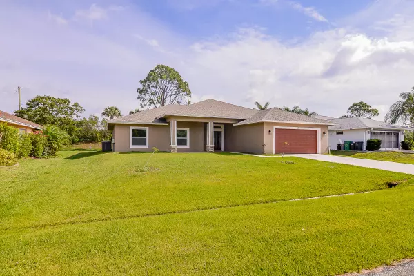 Port Saint Lucie, FL 34953,181 SW Fairway AVE