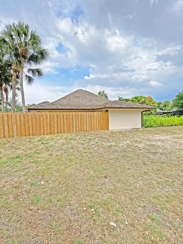 Wellington, FL 33414,11675 Wimbledon CIR