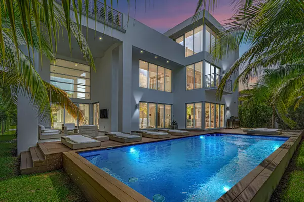 Sunny Isles Beach, FL 33160,261 189th ST