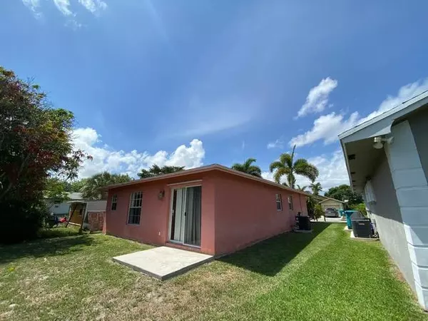 Boynton Beach, FL 33435,404 NE 13th AVE