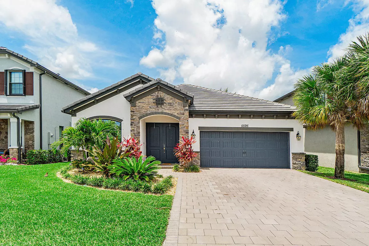 Lake Worth, FL 33463,5595 Sandbirch WAY