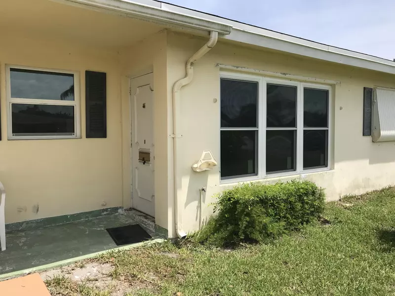 3210 Ridge Hill RD B, Boynton Beach, FL 33435