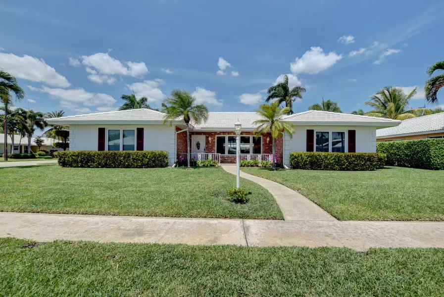 1361 SW Mulberry WAY, Boca Raton, FL 33486