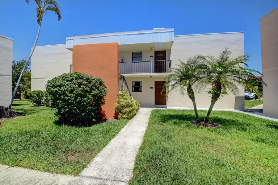 516 Osprey DR 13b, Delray Beach, FL 33444