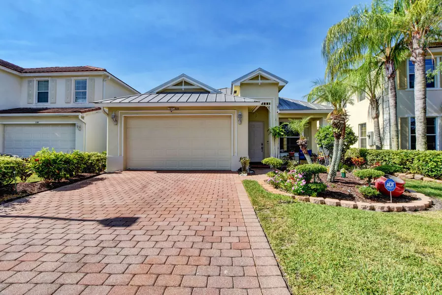 533 Mulberry Grove RD, Royal Palm Beach, FL 33411