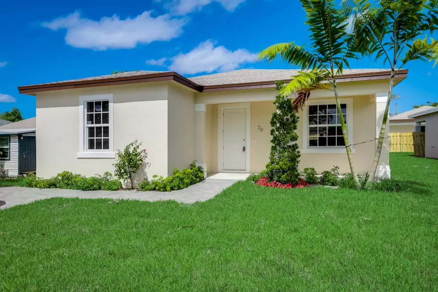 70 Ethelyn DR, West Palm Beach, FL 33413