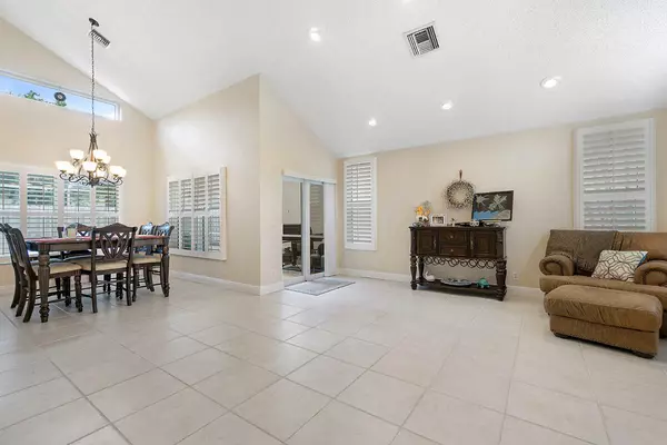 Lake Worth, FL 33467,6788 Coral Reef ST