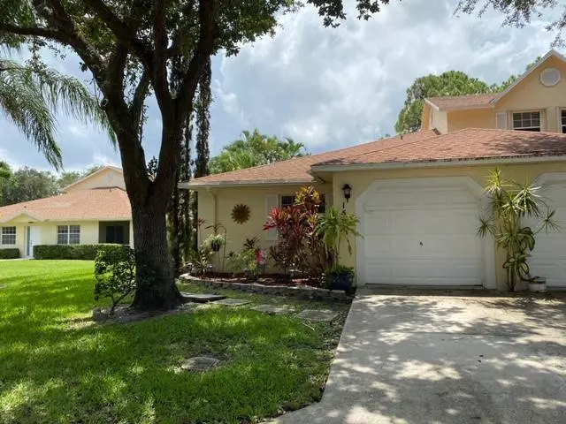 1501 Maplewood DR, Greenacres, FL 33415