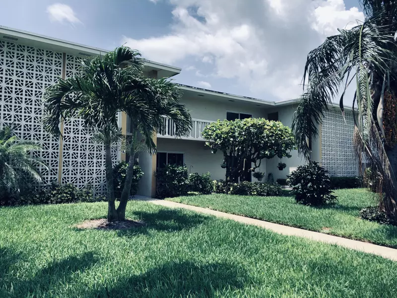 100 South BLVD 1b, Boynton Beach, FL 33435