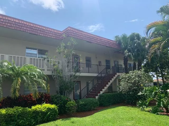 4 Abbey LN 208, Delray Beach, FL 33446