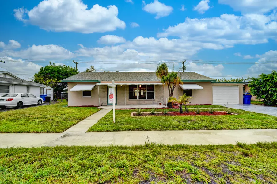 527 S 13 CT, Lantana, FL 33462