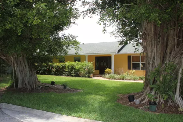 Hobe Sound, FL 33455,9005 SE Bobwhite ST