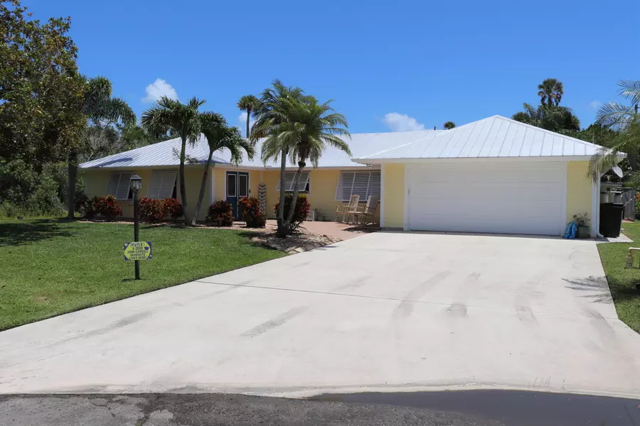 3790 Spinnaker CT, Fort Pierce, FL 34946