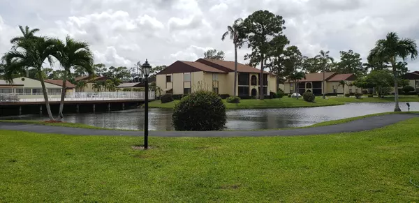 Greenacres, FL 33463,209 Pine Hov CIR C-1