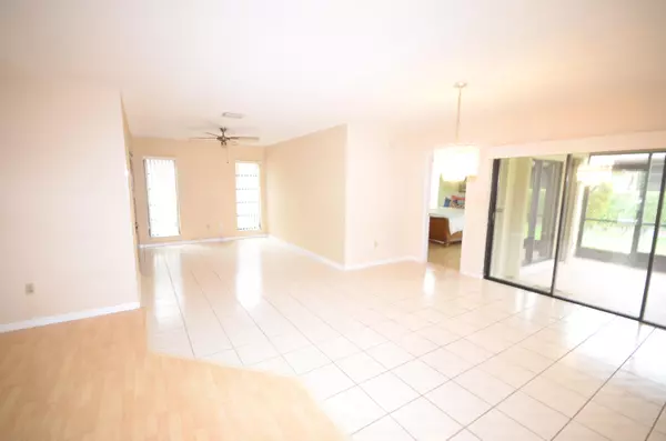 Greenacres, FL 33463,6099 Ambertree LN