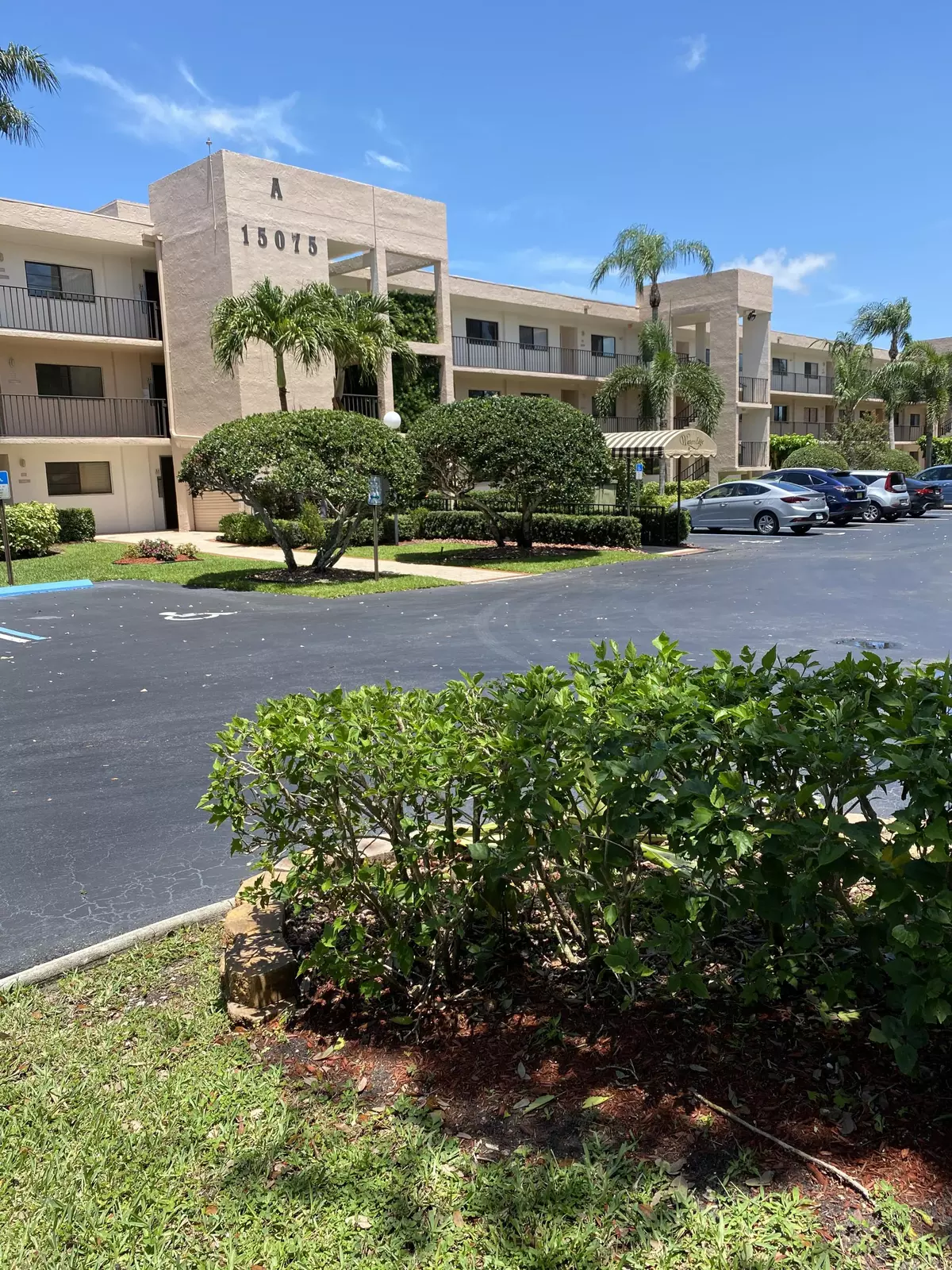 Delray Beach, FL 33484,15075 Witney RD 104