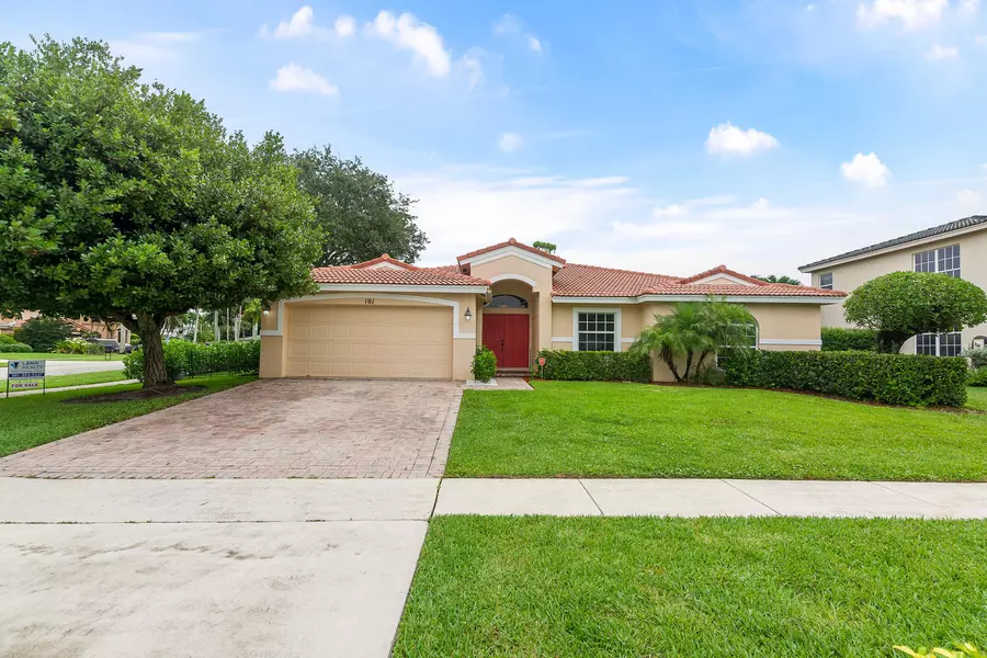 101 Chestnut Circle, CIR, Royal Palm Beach, FL 33411