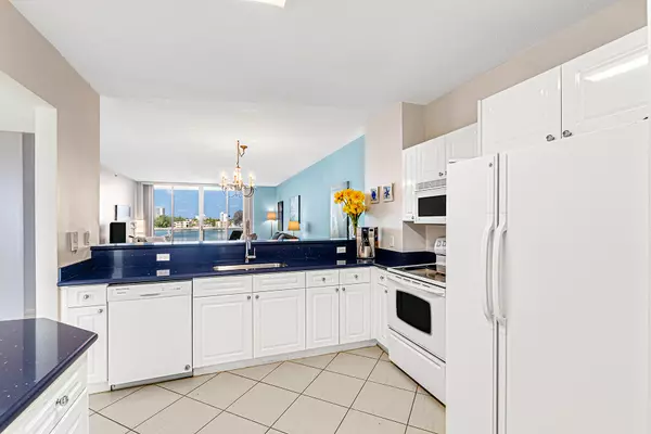 Sunny Isles Beach, FL 33160,17050 N Bay RD 501