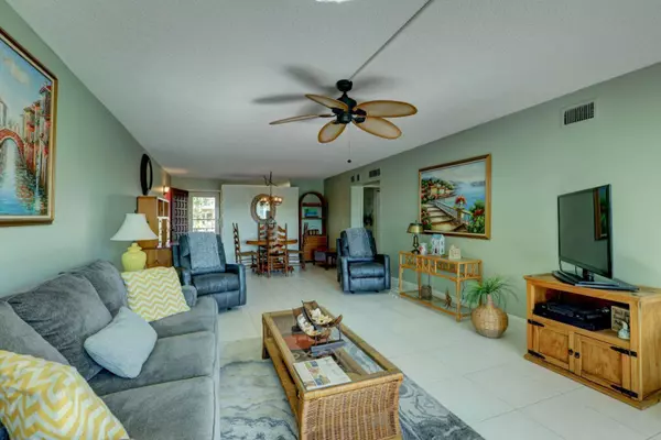 Jensen Beach, FL 34957,1561 NE 12th TER 13