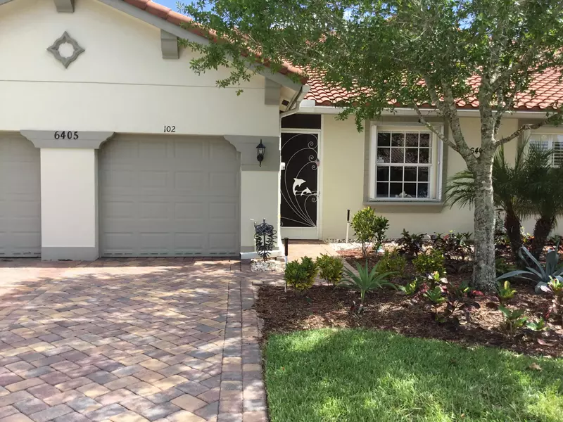 6405 Oxford CIR 102b, Vero Beach, FL 32966