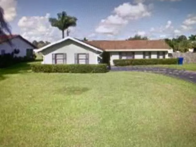 Belle Glade, FL 33430,708 NE 2nd ST