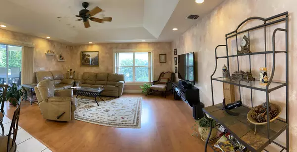 Boca Raton, FL 33487,7360 Rosewood CIR