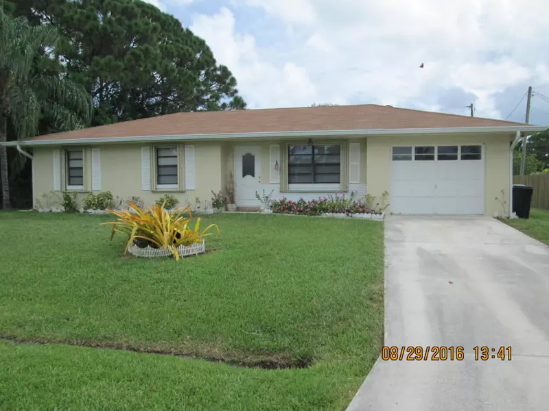 1481 SE Bayharbor ST, Port Saint Lucie, FL 34983