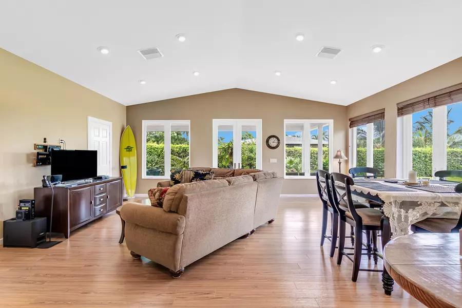 1611 Carandis Rd, West Palm Beach, FL 33406